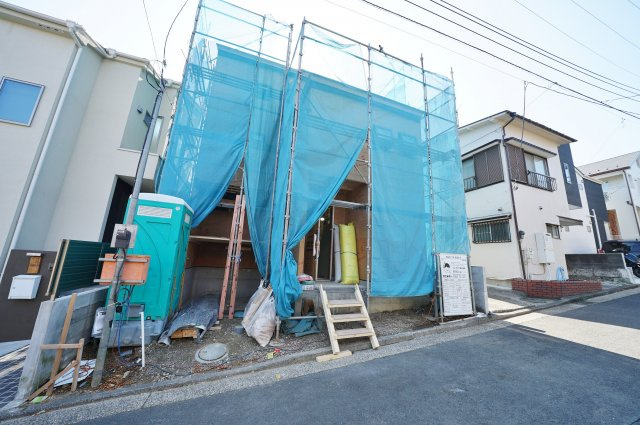 鎌谷町　新築戸建ての外観