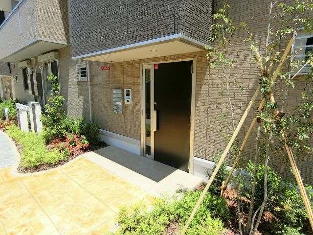 カーサ高善Ｂ棟 のエントランス