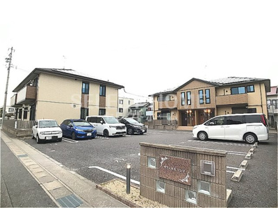 【駐車場】 | ラフィネスソシアＡ棟 | 駐車場完備です