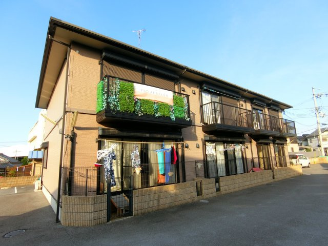 ハーネス和泉の外観