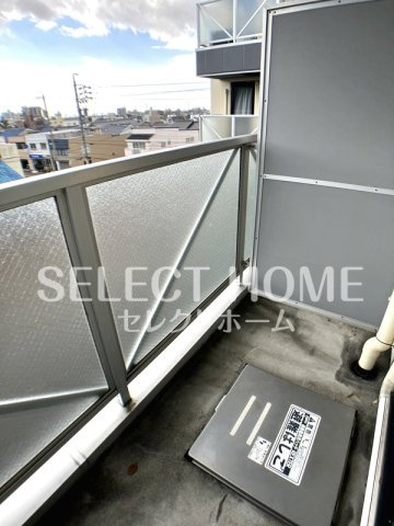 【バルコニー】 | ＴＷＩＮ　ＢＵＩＬＤ | 暖かな日差しのふりそそぐバルコニー