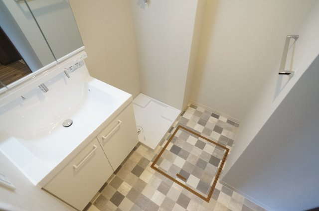 Ｐスマイルカーサ　バラ公園の洗面所