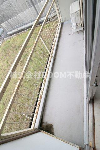 栄ハイツのバルコニー|バルコニー付きです