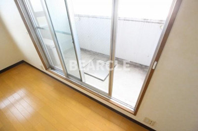 【バルコニー】 | 萱野ビル