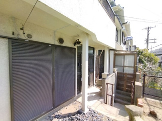 【エントランス】 | 落ち着いたエントランスです