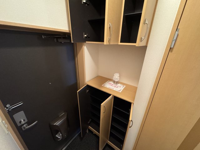 アシューレ．ＨＫのその他|シューズボックス