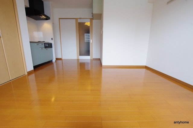 ドルチェヴィータ新大阪　仲介手数料無料の洋室