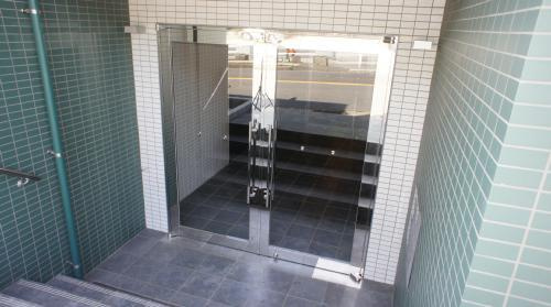 【エントランス】 | レオ四拾六番館 | 落ち着いたエントランスです