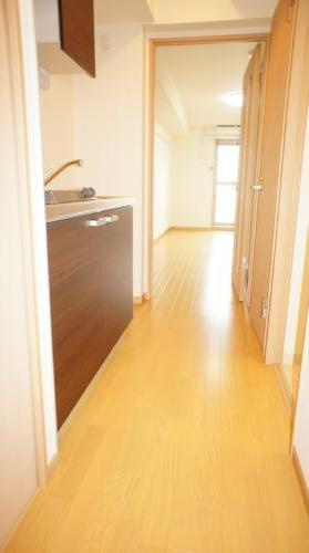 【居間・リビング】 | レオ四拾六番館 | おしゃれな居間です