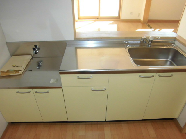 アルソ津志田のキッチン