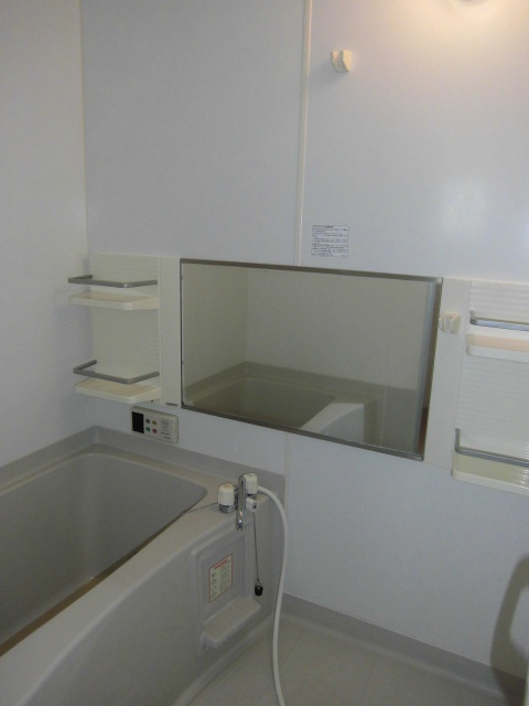 アルソ津志田の浴室