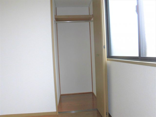 ハイカムールKAWANISIの洋室