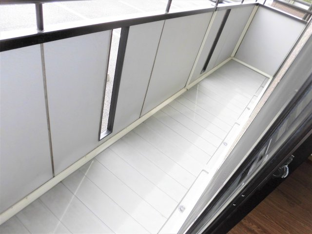 ハイカムールKAWANISIのバルコニー