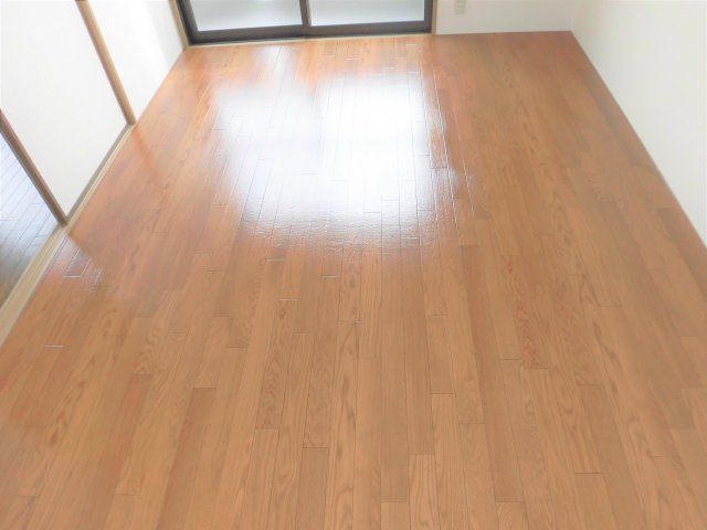 ハイカムールKAWANISIの洋室