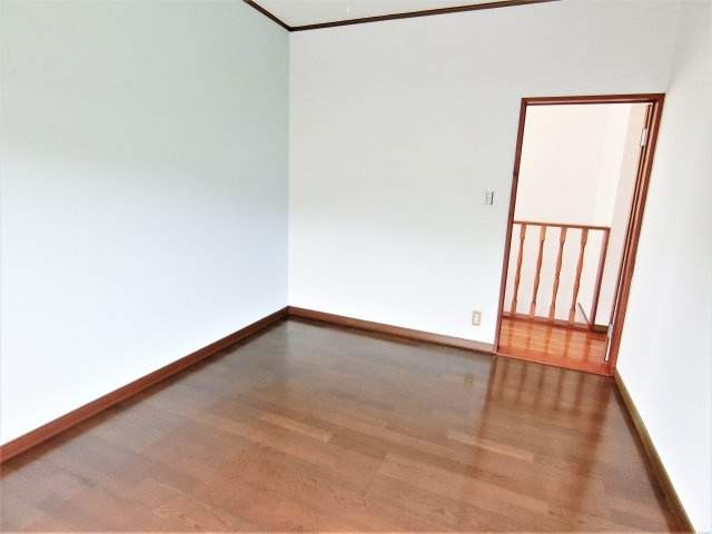 桜台の家（888-31）の洋室