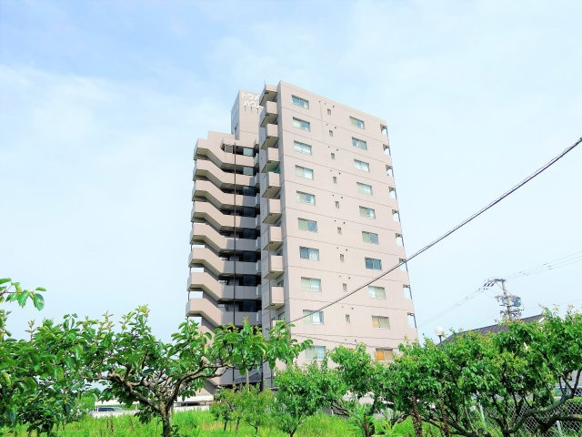 ニューコーポ半田二番館の外観