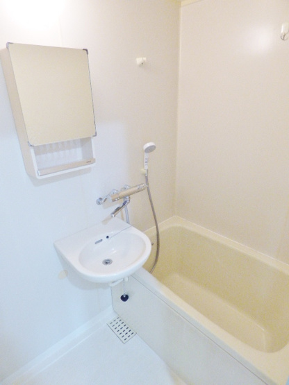 【浴室】 | アペックス　B棟 | ※掲載画像は同タイプの室内画像のためイメージとしてご参照ください。