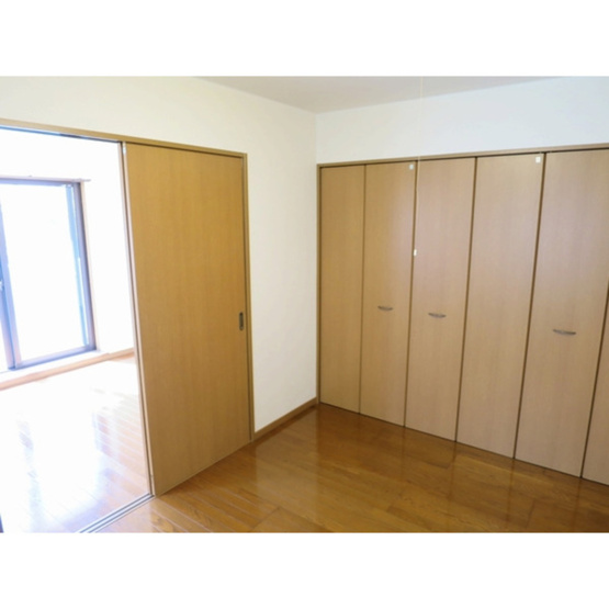 【洋室】 | メロディハイム愛宕山