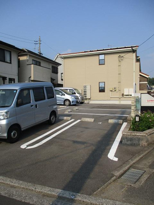 【駐車場】 | ホワイトダフネ