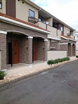 【エントランス】 | ホワイトダフネ