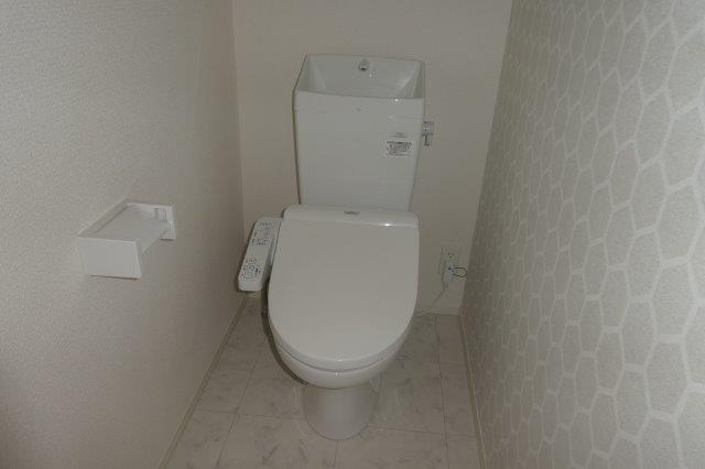 Ｄ－ｒｏｏｍ中庄Ｂのトイレ|ウォシュレット