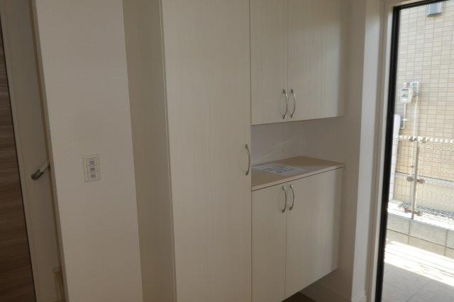 Ｄ－ｒｏｏｍ中庄Ｂの玄関|シューズボックス