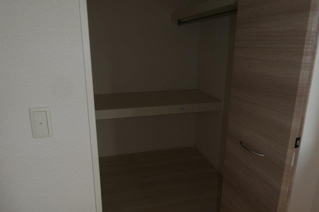 Ｄ－ｒｏｏｍ中庄Ｂの収納|ウォークインクローゼット