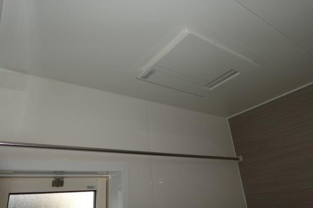 Ｄ－ｒｏｏｍ中庄Ｂの浴室|浴室乾燥機・窓