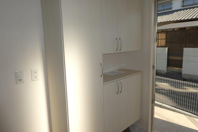 Ｄ－ｒｏｏｍ中庄Ｄの玄関|シューズボックス