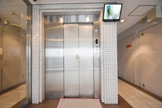 【その他共用部分】 | エレベーター　防犯モニター付き