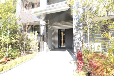 【エントランス】 | レジュールアッシュOSAKA今里駅前