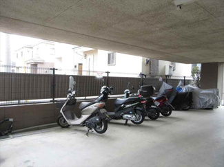 【駐車場】