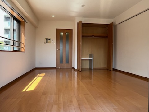 スプレンディア岸根公園の居間・リビング
