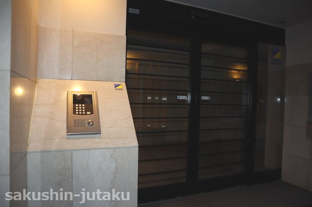 コスモ新検見川グランヒルのエントランス|オートロック
