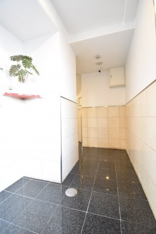 WEST桂川の設備|キッチン上部収納　換気扇