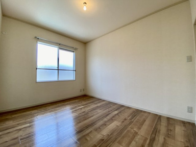 【洋室】 | フレグランス藤井