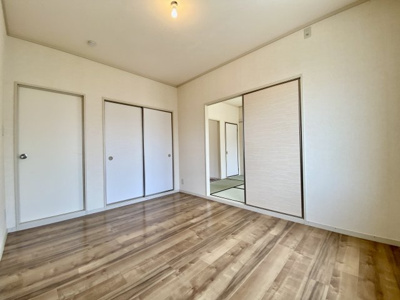 【洋室】 | フレグランス藤井