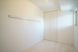 ルーナ エ ソレーユ　Ⅲの寝室|4.9帖の洋室♪