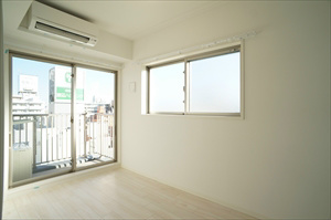 ルーナ エ ソレーユ　Ⅲの居間・リビング|主寝室は2面採光で明るい♪