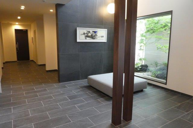 倉敷市西中新田の賃貸マンションのその他共用部分|１Fエントランス