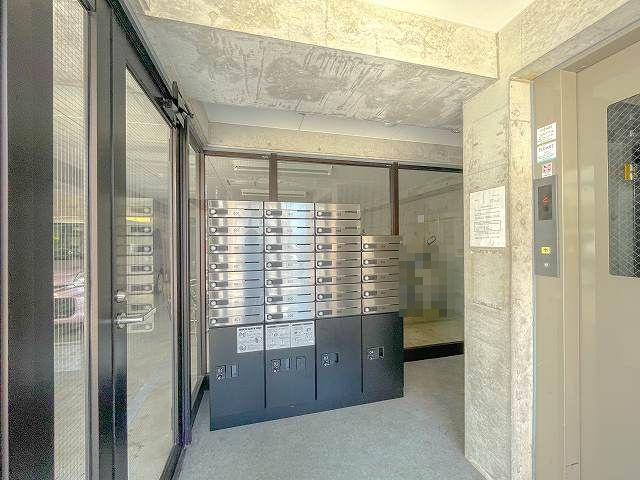 グランコート鷹匠町のエントランス|毎日通るエントランスはこのようになっています