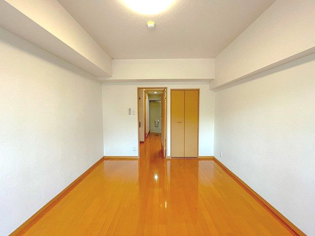 グランコート鷹匠町の洋室|きれいな洋室です