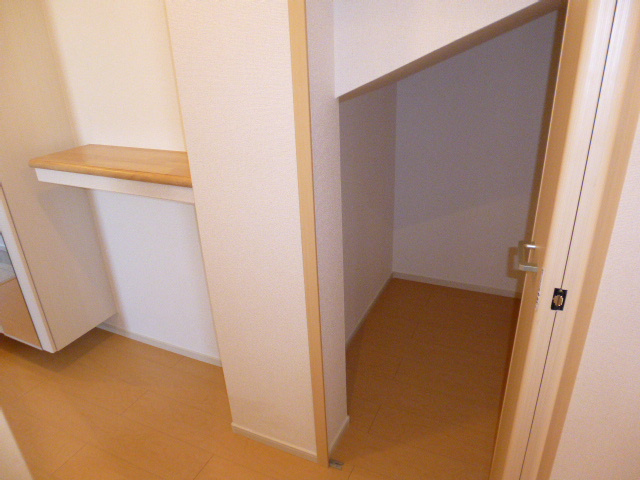 ＭＫ・ポラリスＡの収納|階段下収納