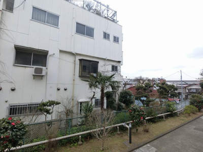 【展望】 | ルネ上星川１号棟 | １階部分からの眺望です。