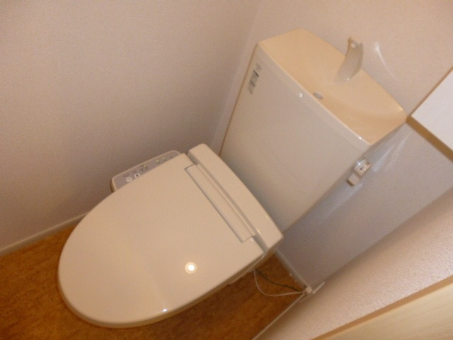 ロード　ハママチＢのトイレ|ウォシュレット