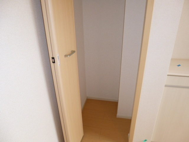 ロード　ハママチＢの収納|廊下収納