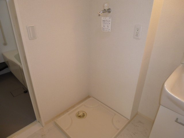 プレザントＡのその他|洗濯機置き場