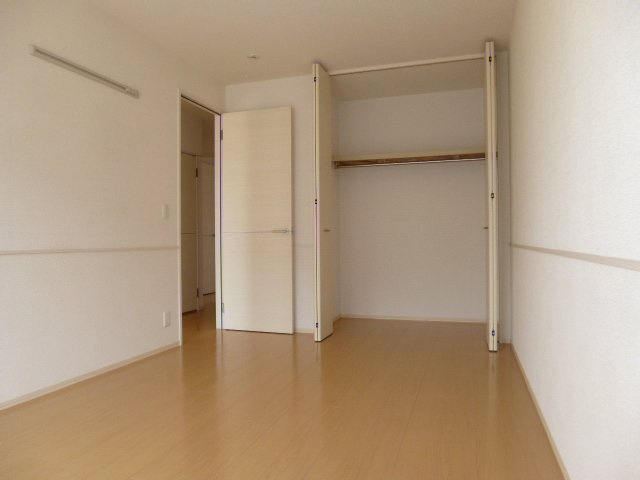 プレザントＡの洋室