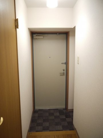 ロイヤル・ふじの玄関