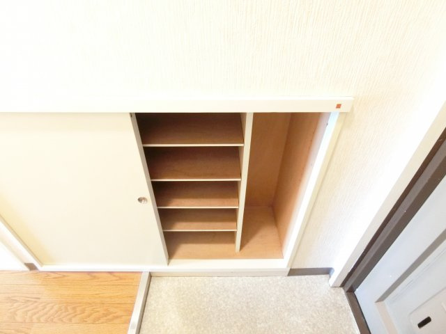 サンハイツ今熊の収納
